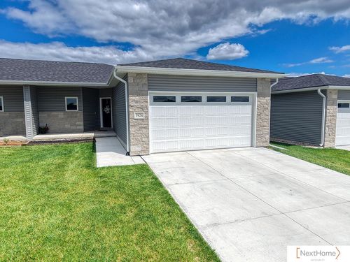 5924 Loxton St, Lincoln, NE, 68526-6151 | Card Image