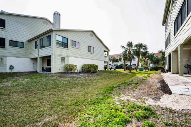 2353 Hanover Dr, Townhouse with 2 bedrooms, 2 bathrooms and null parking in DUNEDIN FL | Image 77