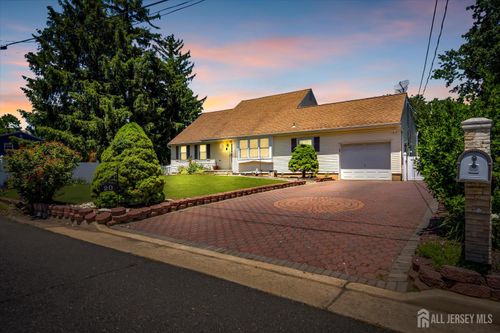 20 Sheldon Pl, Piscataway, NJ, 08854-6040 | Card Image