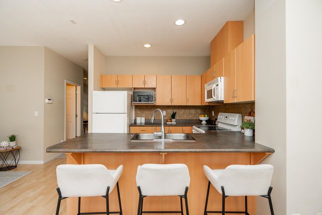 70 - 1055 Riverwood Gate, Townhouse with 3 bedrooms, 3 bathrooms and 2 parking in Port Coquitlam BC | Image 16