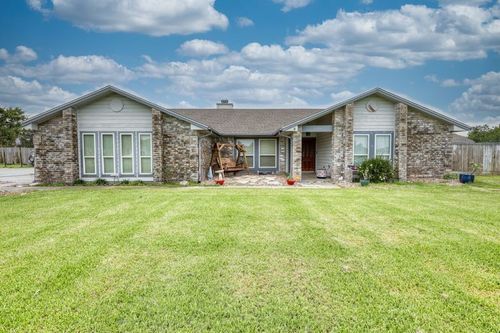 2209 Richland Dr, Corpus Christi, TX, 78418-9213 | Card Image