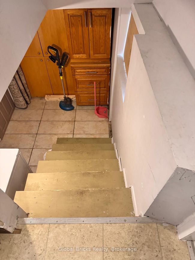 4493 Jepson St, House other with 5 bedrooms, 2 bathrooms and 2 parking in Niagara Falls ON | Image 22
