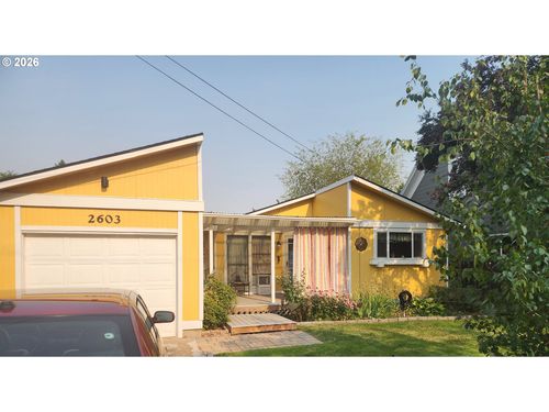 2603 N Spruce St, La Grande, OR, 97850-3625 | Card Image