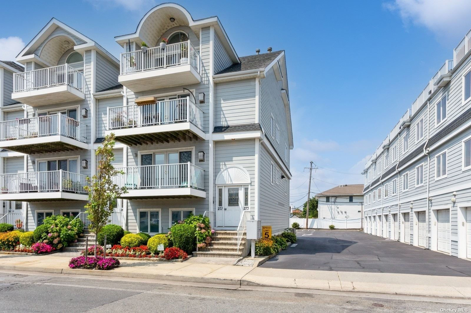 Broadway , Long Beach, NY 11561