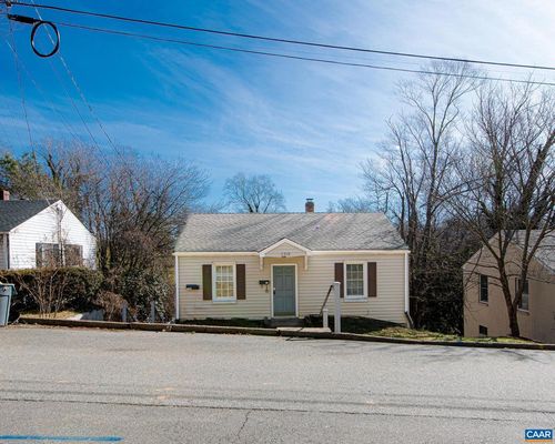 b-2308 Center Ave, CHARLOTTESVILLE, VA, 22903-3604 | Card Image