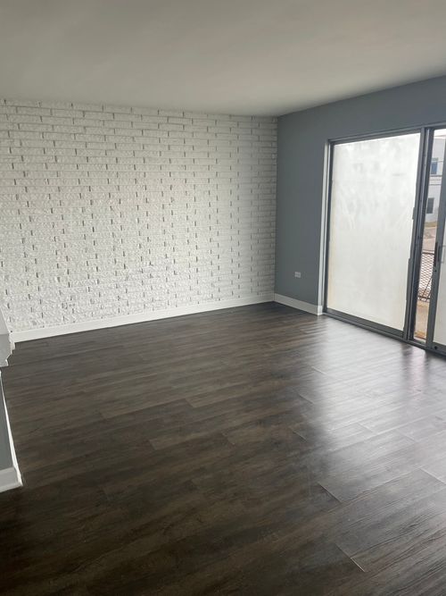 apt-4-9517 Mansfield Ave, Oak Lawn, IL, 60453-2885 | Card Image