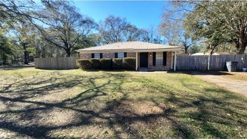 149 Courtaulds Ave, Saraland, AL, 36571-2933 | Card Image