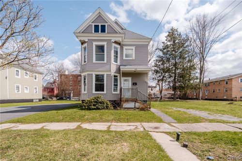 229 Holland St, Syracuse, NY, 13204-3701 | Card Image