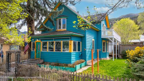 1018 Grand Ave, Glenwood Springs, CO, 81601-3604 | Card Image