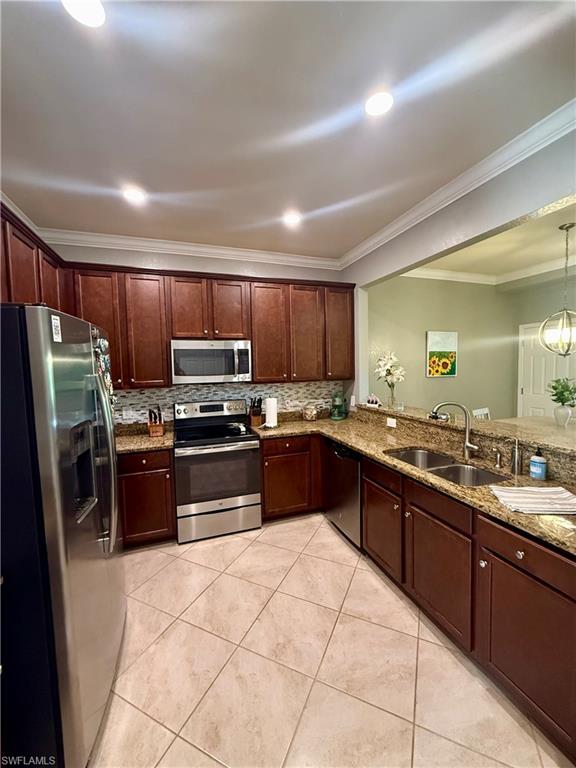 Residential Lease in FORT MYERS 4