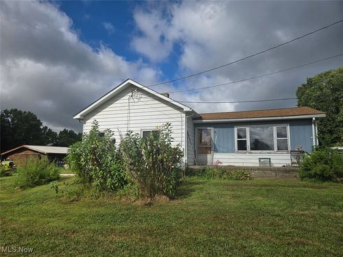 4817 Mcclintocksburg Rd, Newton Falls, OH, 44444-9270 | Card Image