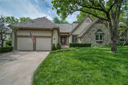 68 Le Mans Ct, Prairie Village, KS, 66208-5232 | Card Image