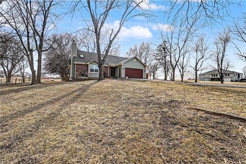 307 Gore Rd, Raymore, MO, 64083 | Card Image