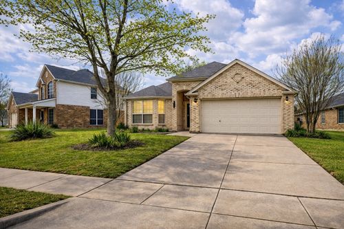 2516 Fairway View Dr, Burleson, TX, 76028-6384 | Card Image