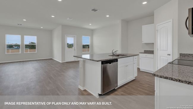 521 Hodges Street, House other with 4 bedrooms, 3 bathrooms and null parking in Maxwell TX | Image 7