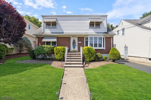 87 Hobart Pl, Totowa, NJ, 07512-2110 | Card Image