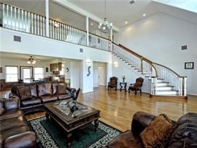 717 Old Potato Road, House other with 9 bedrooms, 5 bathrooms and 12 parking in Paige TX | Image 2