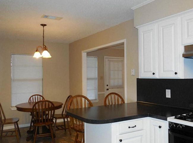 150 Page Ave, House other with 2 bedrooms, 2 bathrooms and 1 parking in Shepherd TX | Image 5