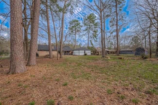 419 Magnolia Bnd, House other with 3 bedrooms, 2 bathrooms and 2 parking in New Caney TX | Image 42