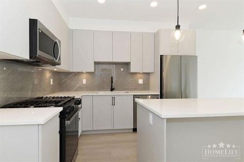 3528 146a Street, Surrey, BC, V4P1B2 | Card Image