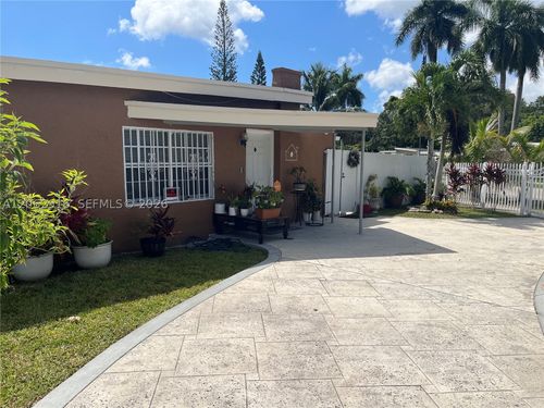 101-101 Miami Gardens Rd, West Park, FL, 33023-5237 | Card Image