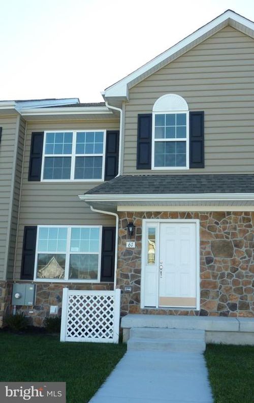 61 Cotswood Ct, SMYRNA, DE, 19977-1676 | Card Image