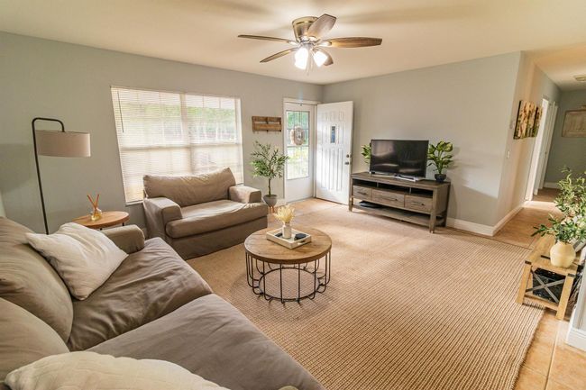 2097 Se New York St, House other with 4 bedrooms, 2 bathrooms and null parking in Port Saint Lucie FL | Image 9