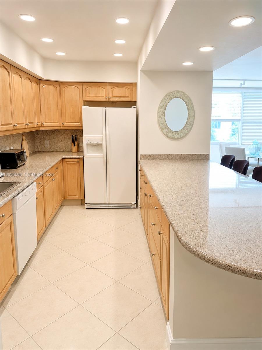 Residential in Bal Harbour 4
