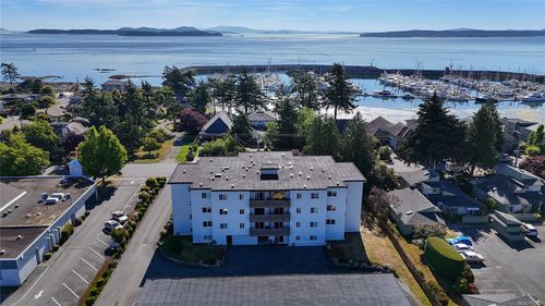 306-10016 Third St, Sidney, BC, V8L3B3 | Card Image