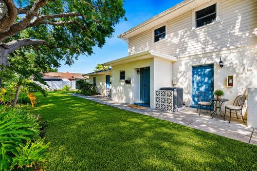 7256 Moffatt Ln N, PINELLAS PARK, FL, 33781-4827 | Card Image