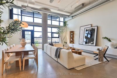 504 - 90 Sumach St, Condo with 3 bedrooms, 2 bathrooms and 1 parking in Toronto ON | Image 2