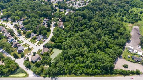 860 Quail Ridge Dr, Chesterton, IN, 46304-1050 | Card Image