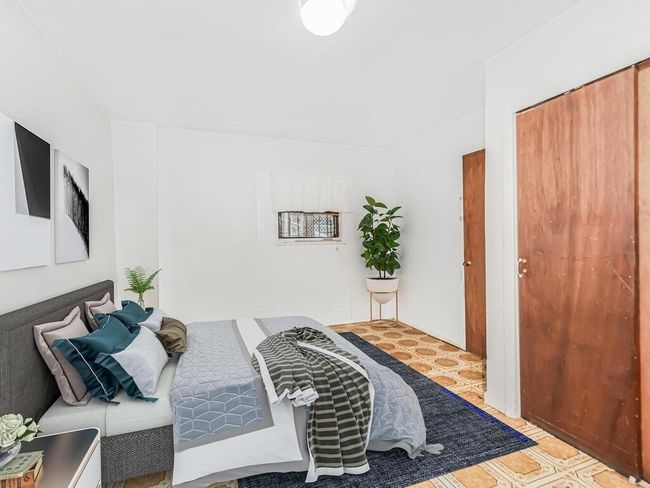 1009 Havemeyer Ave, Home with 6 bedrooms, 3 bathrooms and 3 parking in Bronx NY | Image 21