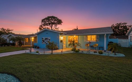 5718 18th Ave N, ST PETERSBURG, FL, 33710-5731 | Card Image