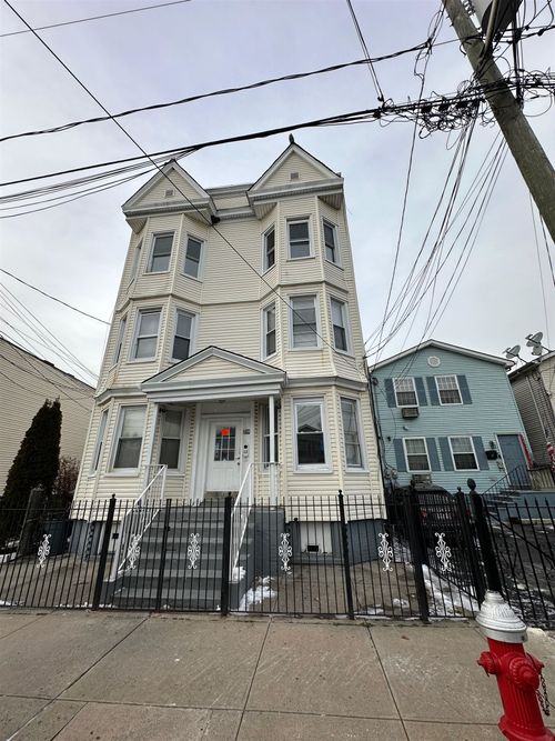 apt-3l-239 Halladay St, Jersey City, NJ, 07304-3345 | Card Image