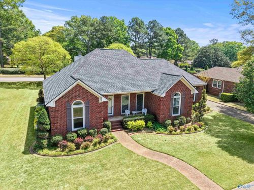 304 Bay Hill Way Sw, Huntsville, AL, 35824-1333 | Card Image