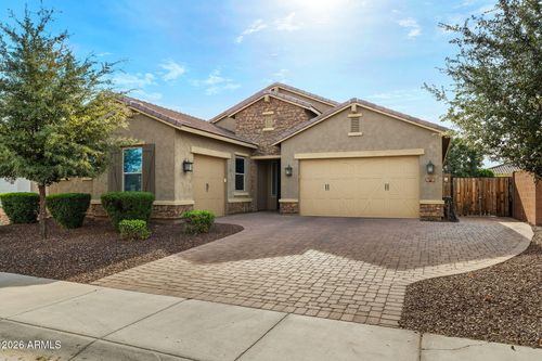 3921 E Chestnut Ln, Gilbert, AZ, 85298-0487 | Card Image