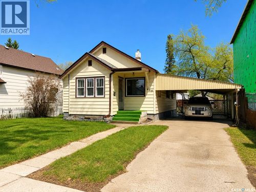 828 I Av S, Saskatoon, SK, S7M1Z3 | Card Image