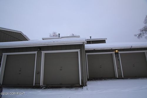 1783 Morningtide Ct, Anchorage, AK, 99501-5722 | Card Image