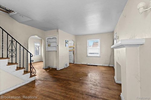 15508 Saint Marys St, Detroit, MI, 48227-1979 | Card Image