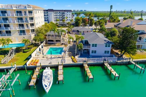 9022 Midnight Pass Rd, Sarasota, FL, 34242-2998 | Card Image
