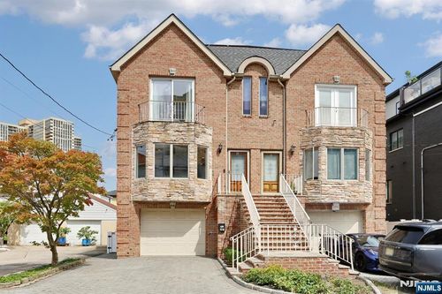 27 Lawton Ave, Cliffside Park, NJ, 07010-3021 | Card Image