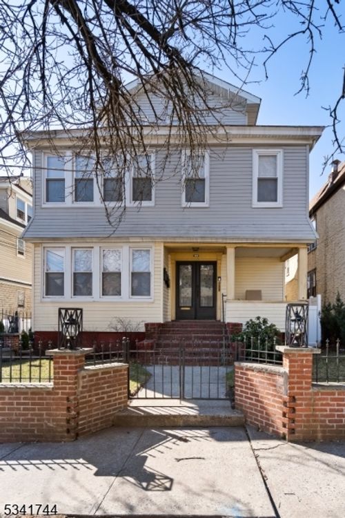 166 Renner Ave, Newark, NJ, 07112-2110 | Card Image