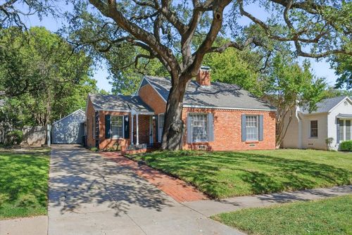 4232 Pershing Ave, Fort Worth, TX, 76107-4315 | Card Image