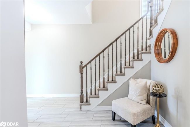 7787 Hanniwell St, House other with 3 bedrooms, 3 bathrooms and 8 parking in Niagara Falls ON | Image 4