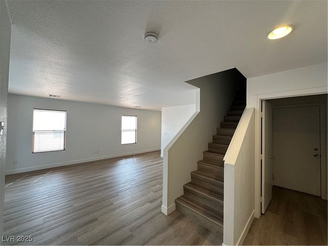 5554 Henshaw Ave, House other with 3 bedrooms, 3 bathrooms and null parking in Las Vegas NV | Image 5