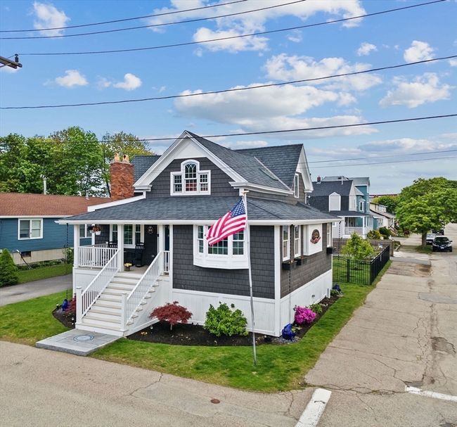 14 Lewis St, House other with 5 bedrooms, 4 bathrooms and 9 parking in Hull MA | Image 4