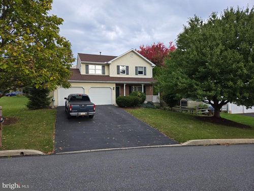 821 Whitner Rd, READING, PA, 19605-3216 | Card Image