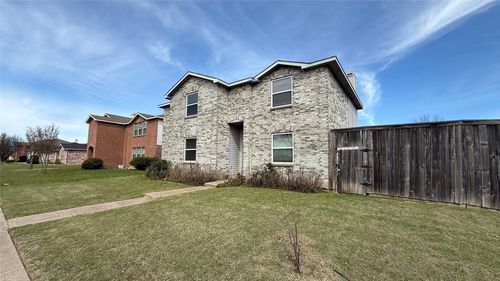 1801 Wildrose Dr, Rockwall, TX, 75032-7389 | Card Image