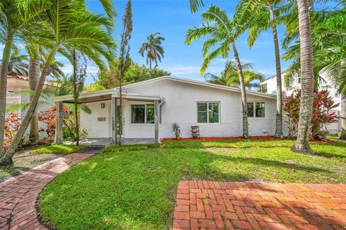 1104 Ne 85th St, Miami, FL, 33138-3428 | Card Image